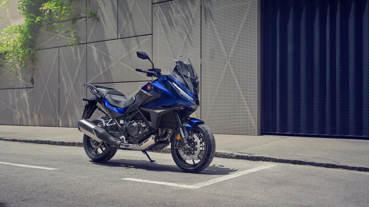 Honda NT1100MT - 102hp, 112Nm tork, 220 km/h en yüksek hız