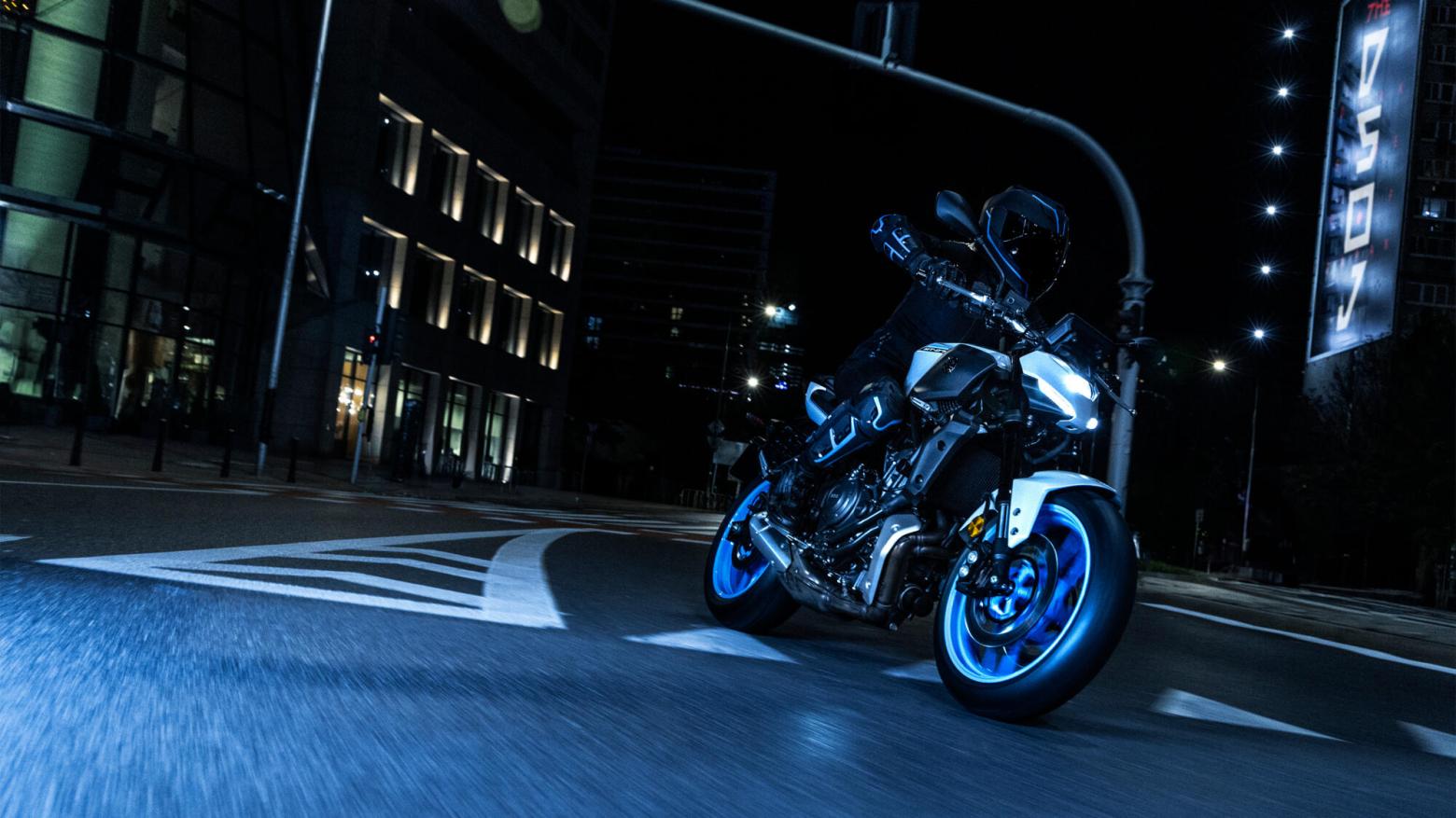 Yamaha MT-07 - 73.4hp, 68Nm tork, 220 km/h en yüksek hız