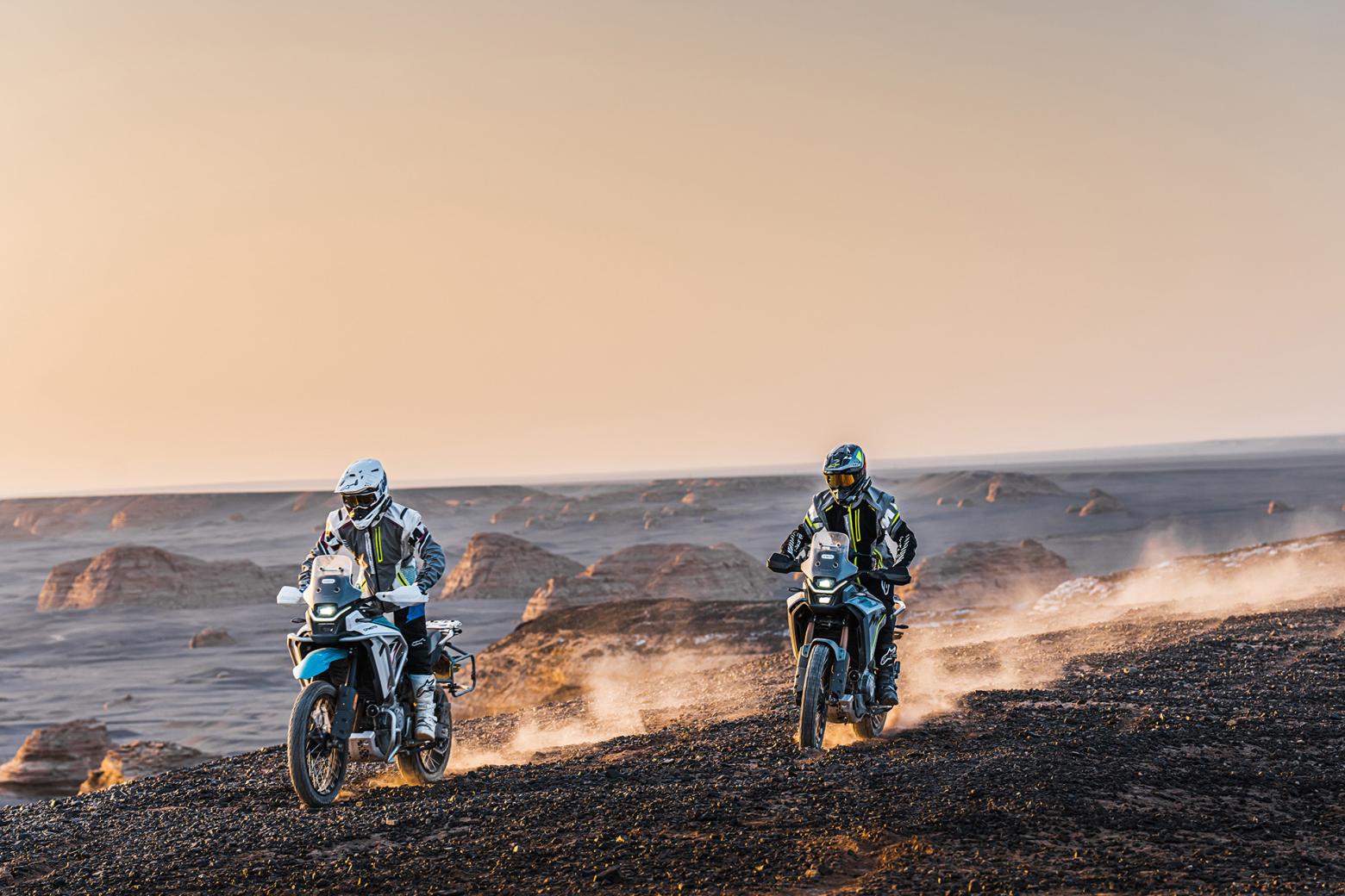 CF Moto 450 MT - 43.6hp, 44Nm tork, 180 km/h en yüksek hız