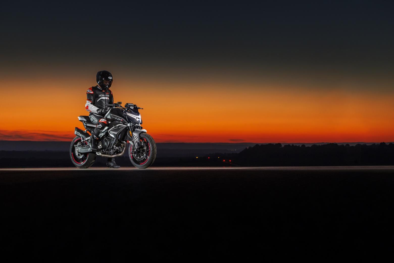 CF MOTO 800NK - 100.8hp, 81Nm tork, 270 km/h en yüksek hız