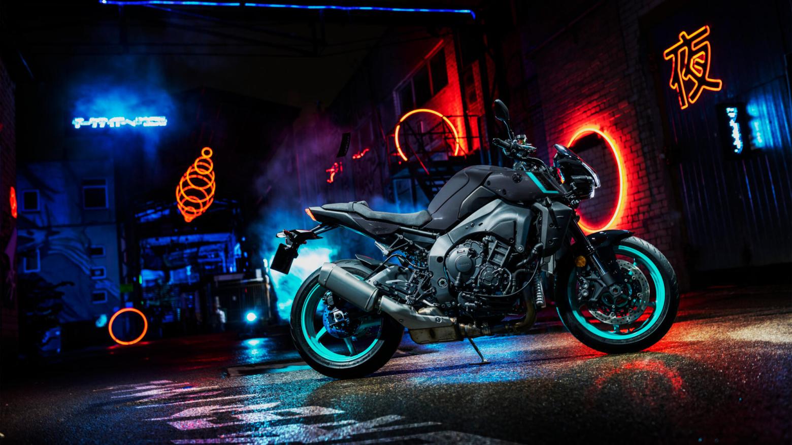 YAMAHA MT-10 - 163.6hp, 112Nm tork, 300 km/h en yüksek hız
