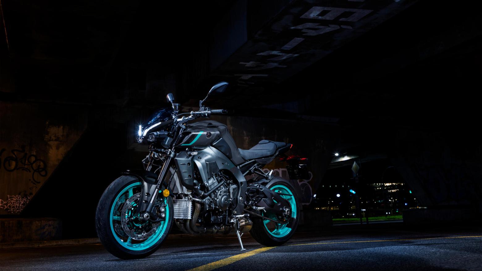YAMAHA MT-10 - 163.6hp, 112Nm tork, 300 km/h en yüksek hız