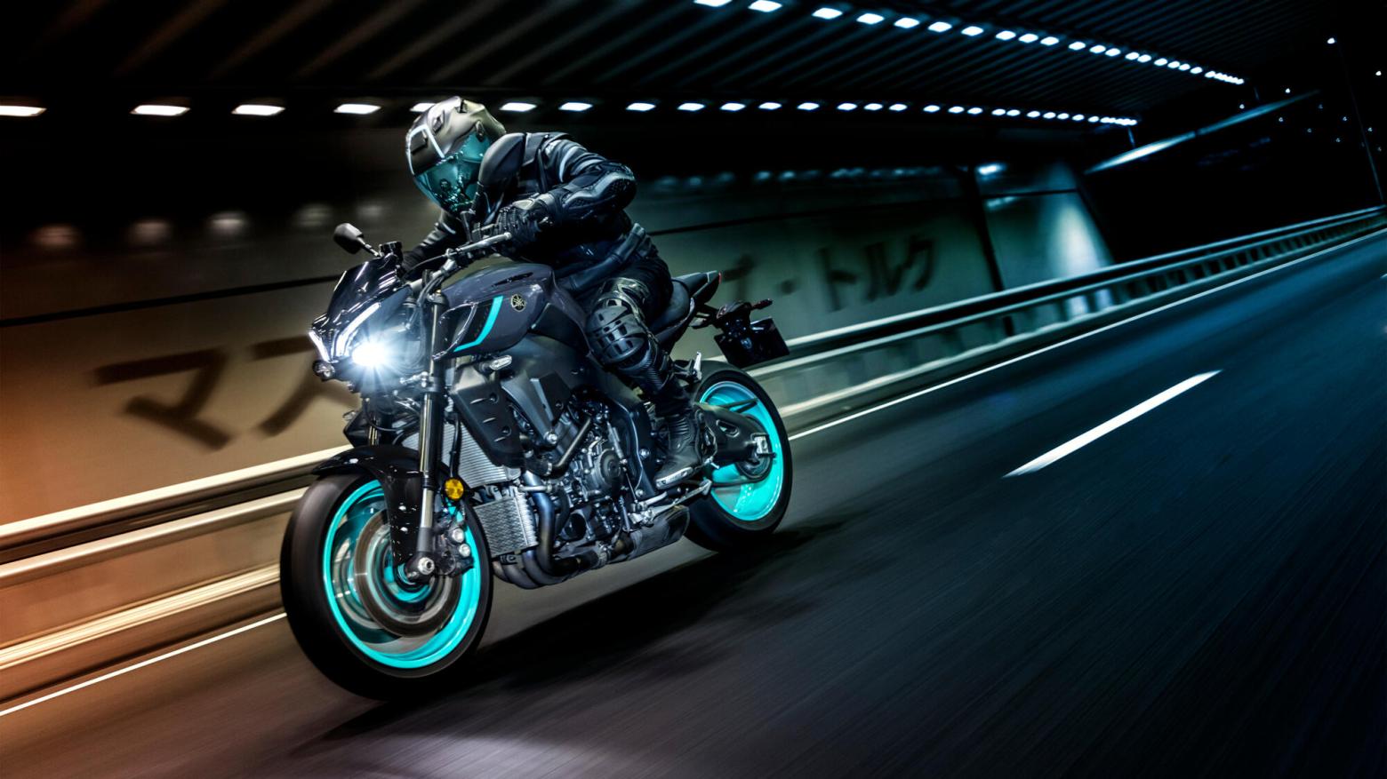 YAMAHA MT-10 - 163.6hp, 112Nm tork, 300 km/h en yüksek hız