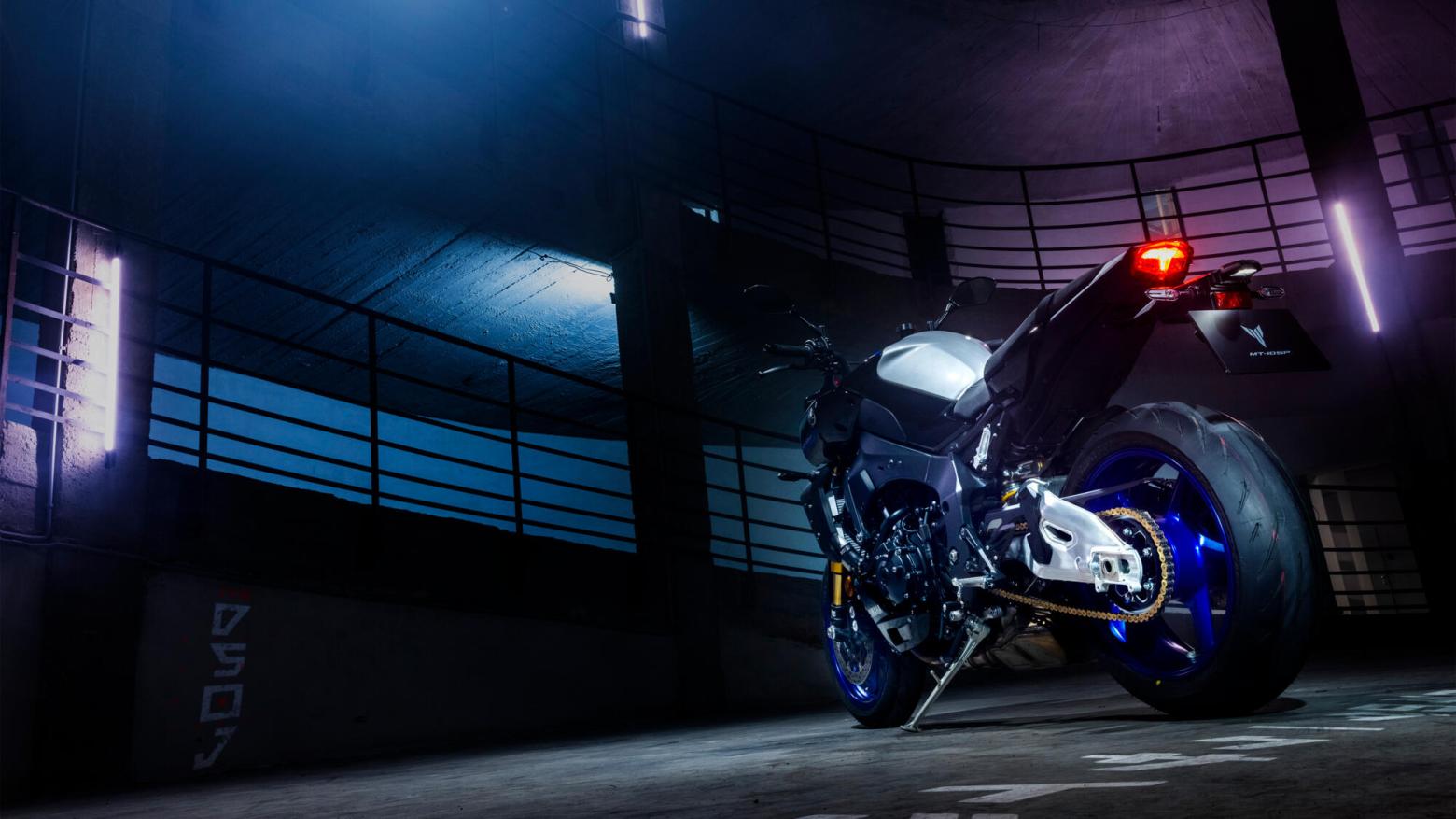 YAMAHA MT-10 SP - 163.6hp, 112Nm tork, 300 km/h en yüksek hız
