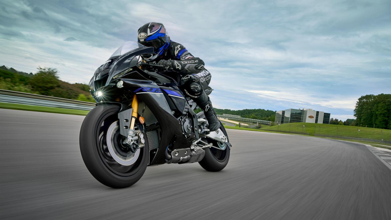 Yamaha R1M - 200hp, 113.3Nm tork, 350 km/h en yüksek hız