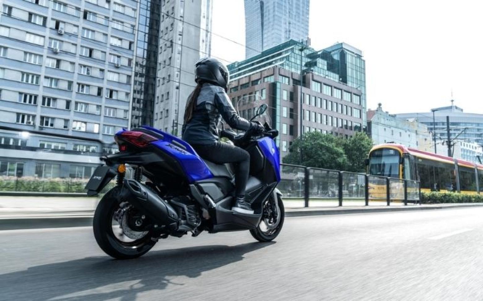 Yamaha XMAX 125 - 12hp, 11.2Nm tork, 100 km/h en yüksek hız