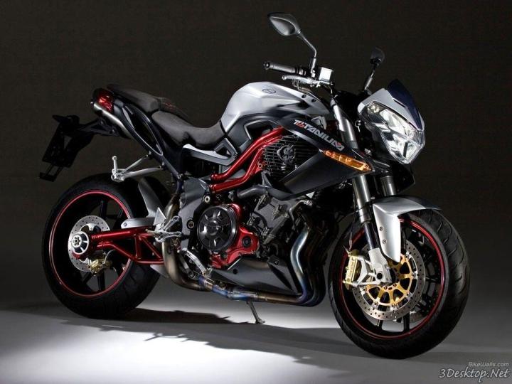 125 cc Altında Alınabilecek Motorlar ve Fiyatları 125 CC Altında Alınabilecek Motosikletler: RKS AROME 125, Honda Dio , Arora MT 125 CC, Benelli 125s, ARORA CAPPUCİNO 125CC Özetle, 125 cc silindir hacmine sahip bu motorlar, ekonomik ve şehir içi kullanıma uygun yapılarıyla dikkat çekiyor. Her biri farklı özelliklere sahip olan bu motorlar arasından bütçenize ve kullanım ihtiyaçlarınıza en uygun olanını seçebilirsiniz.