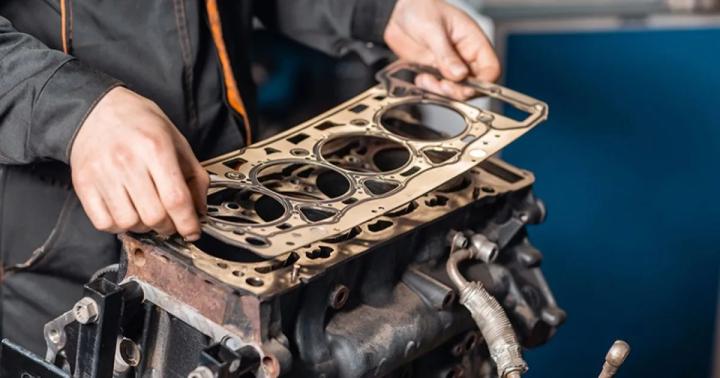 Motosikletler Neden Kol Çıkarır?