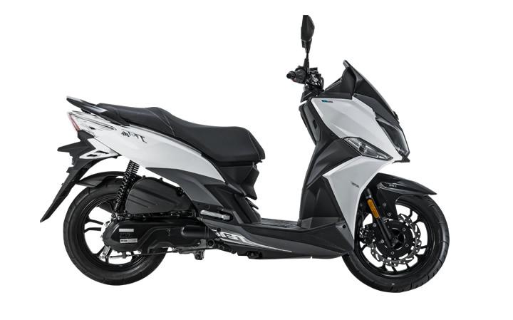 İphone 15 Fıyatına Alabileceğiniz Motosikletler | 93 Bin TL Altındaki Motosikletler 1-)SYM JET 200i ABS Güç: 12,2 hp Tork: 13,2 Nm Soğutma: Hava soğutmalı Ağırlık: 134 kg Fiyat: 91.000 TL