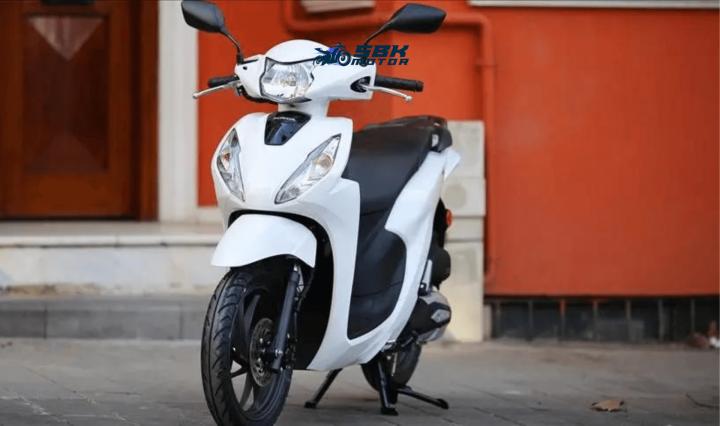 2024- Motori sotto i 100.000 TL | 5 migliori motori sotto i 100.000 TL Honda Dio è un'altra delle moto che si possono acquistare per 100 mila TL nel 2024 per coloro che dicono che non rinuncio a Honda, Yamaha. Anche se questa moto contiene alcune caratteristiche che non si addicono alla Honda, come la scomodità, è una delle moto giapponesi più economiche che si possono acquistare intorno ai 100 mila TL e che non vi farà venire il mal di testa per la sua durata.