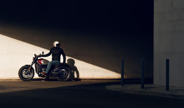 Quando la CF Moto 450CL-C Cruiser non avra rivali nella sua categoria? Quando arriverà in Turchia la CF Moto 450CL-C? Presso lo stand di CF Moto alla fiera, abbiamo ricevuto risposte alle nostre domande su quando arriverà quest'anno. Quindi al massimo nel 2024 ottobre per arrivare in Turchia o, in caso di interruzione, è previsto che arrivi nel 2025 marzo-aprile.