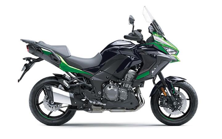 Kawasaki Versys 1000 S Modello della Moto Caratteristiche: Coppia:102nm., Potenza:120hp, Peso:255, Velocità Massima:250, Capacità del Serbatoio: 21, Consumo di Combustibile: 6, Numero di Cilindri:4, Numero di Valvole: 16