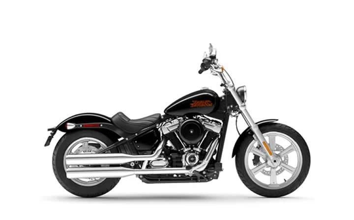 HARLEY DAVİDSON SOFTAİL STANDARD Modello della Moto Caratteristiche: Coppia:144nm., Potenza:86hp, Peso:297, Velocità Massima:200, Capacità del Serbatoio: 13.2, Consumo di Combustibile: 5.5, Numero di Cilindri:2, Numero di Valvole: 8