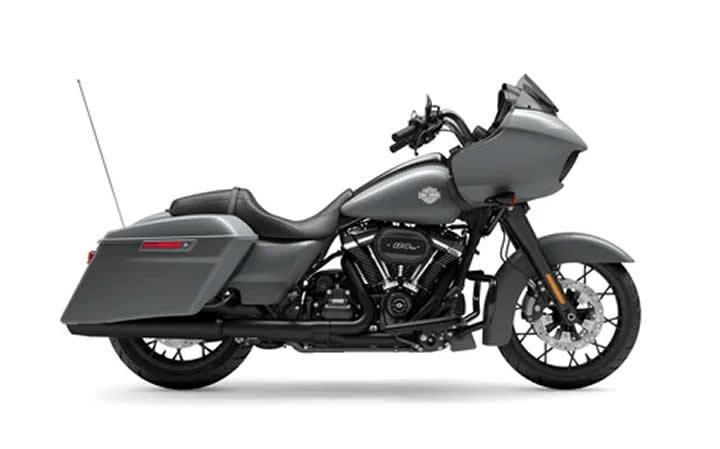 HARLEY DAVİDSON Road Glide Special Modello della Moto Caratteristiche: Coppia:158nm., Potenza:93hp, Peso:387, Velocità Massima:220, Capacità del Serbatoio: 22.7, Consumo di Combustibile: 6.1, Numero di Cilindri:4, Numero di Valvole: 8