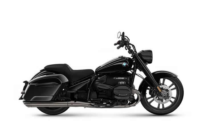 BMW R 18 ROCTANE Modello della Moto Caratteristiche: Coppia:158nm., Potenza:91hp, Peso:374, Velocità Massima:187, Capacità del Serbatoio: 16, Consumo di Combustibile: 4, Numero di Cilindri:2, Numero di Valvole: 8