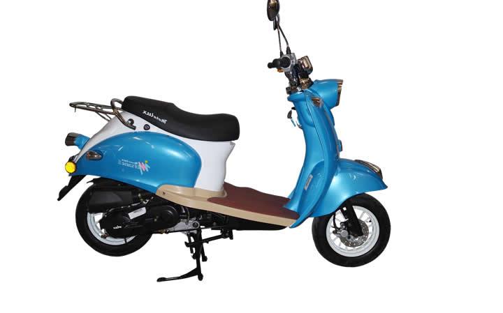 MOTOLUX EFSANE 2 Modello della Moto Caratteristiche: Coppia:2.6nm., Potenza:2.8hp, Peso:83, Velocità Massima:45, Capacità del Serbatoio: 4, Consumo di Combustibile: 2.2, Numero di Cilindri:1, Numero di Valvole: 2
