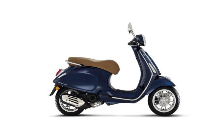 Vespa Primavera 50 Modello della Moto Caratteristiche: Coppia:2.9nm., Potenza:3hp, Peso:90, Velocità Massima:60, Capacità del Serbatoio: 7.5, Consumo di Combustibile: 2.2, Numero di Cilindri:1, Numero di Valvole: 3