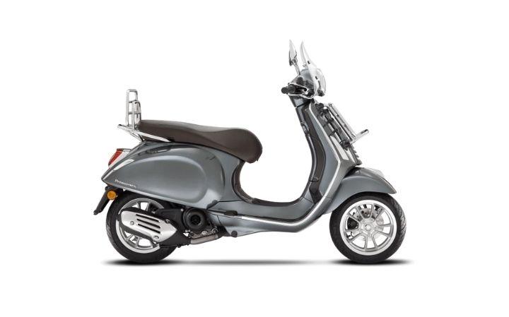 Vespa Primavera 50 Touring Modello della Moto Caratteristiche: Coppia:2.9nm., Potenza:3hp, Peso:94, Velocità Massima:62, Capacità del Serbatoio: 7.5, Consumo di Combustibile: 2.2, Numero di Cilindri:1, Numero di Valvole: 3