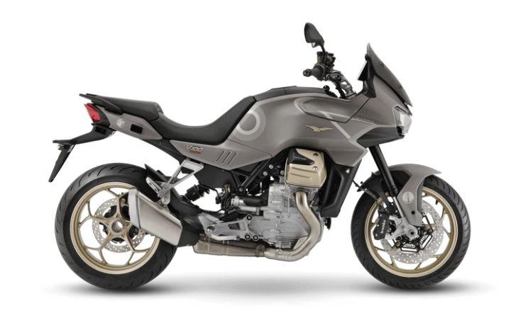 Moto Guzzi V100 Mandelo Aviazione Navale Modello della Moto Caratteristiche: Coppia:105nm., Potenza:115hp, Peso:233, Velocità Massima:240, Capacità del Serbatoio: 20.5, Consumo di Combustibile: 4.7, Numero di Cilindri:2, Numero di Valvole: 8