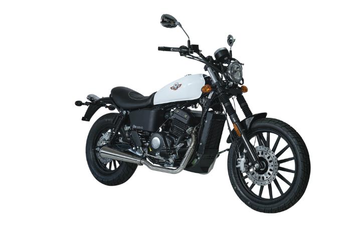 Regal Raptor Cafe Racer 125 Caratteristiche del Modello Moto: Tork:9nm., Güç:11hp, Peso:130, Velocità Massima:100, Capacità del Serbatoio: 10, Consumo di Carburante: 2.9, Numero di Cilindri:1, Numero di Valvole: 4