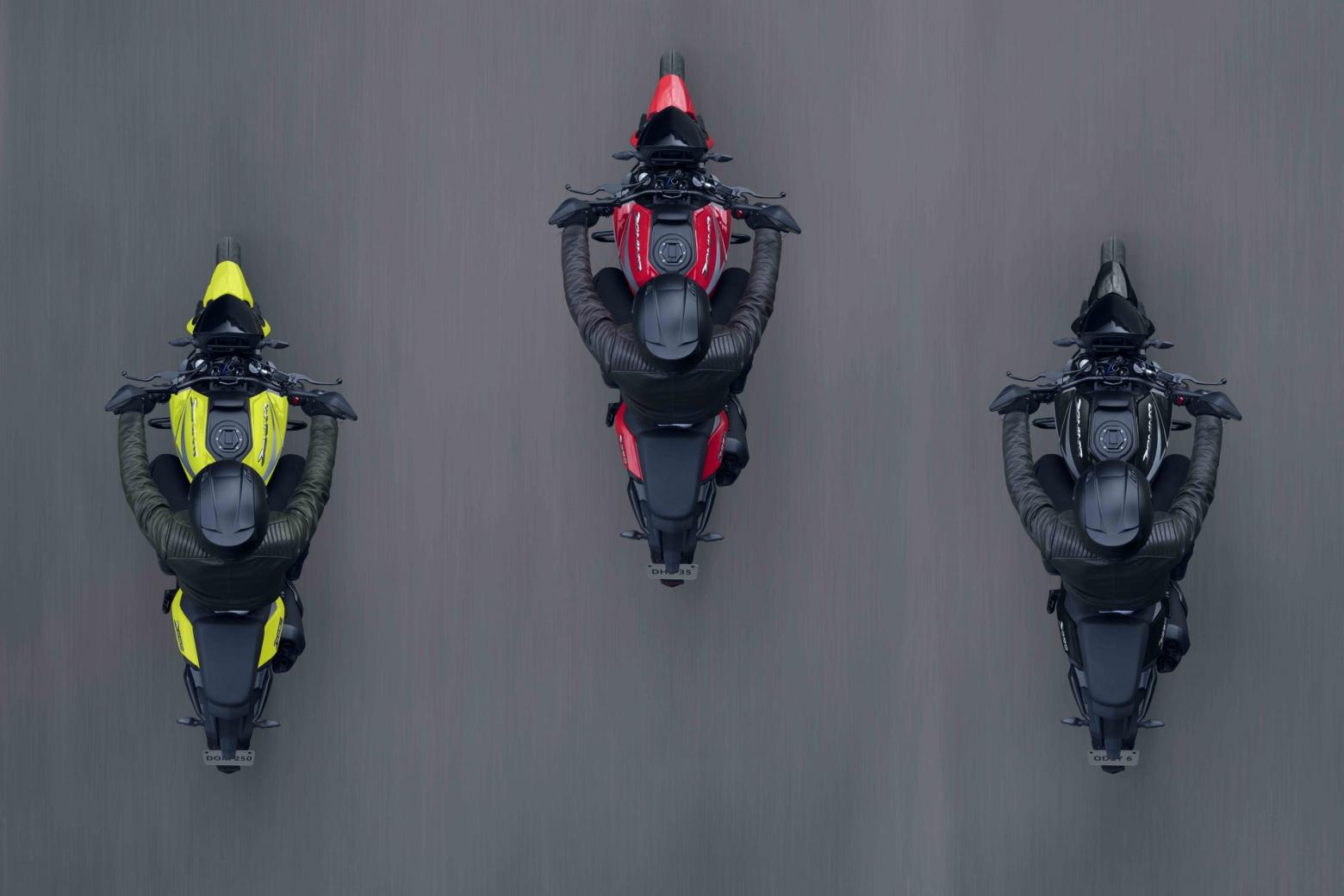Bajaj Dominar D 250 Motosiklet Özellikleri : Bajaj Dominar D 250 27hp Güç, 23.5nm. Tork, 165km/h Top Speed, 250cc Motor Hacmi,  Fiyat : 172692TL Fiyat, , 180kg Ağırlık, Ön ve Arka ABS (Bybre Fren Kaliperleri) Fren, Ön - Arka(100/80-17 / 130/70-17)