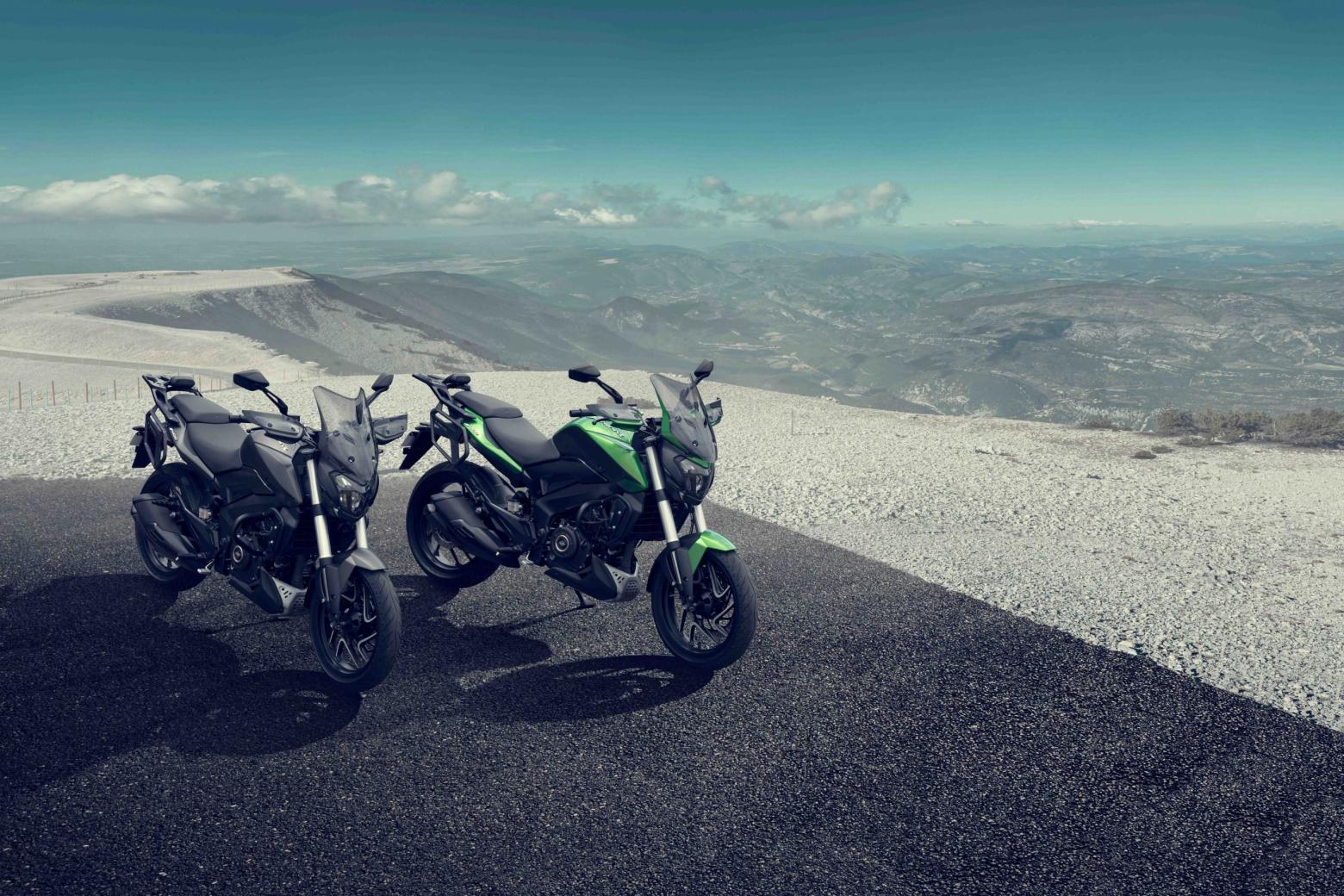 Bajaj Dominar D 400 Motosiklet Özellikleri : Bajaj Dominar D 400 40hp Güç, 35nm. Tork, 175km/h Top Speed, 400cc Motor Hacmi,  Fiyat : 232400TL Fiyat, , 192kg Ağırlık, Ön ve Arka ABS (Bybre Fren Kaliperleri) Fren, Ön - Arka(110/70-17 / 150/60-17)