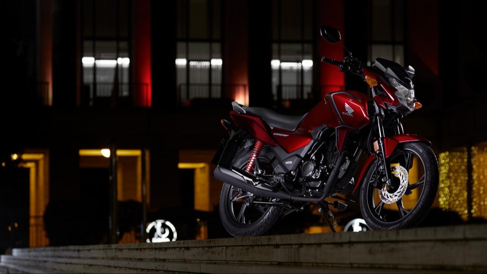 HONDA CB125F Motosiklet Özellikleri : HONDA CB125F 11hp Güç, 11nm. Tork, 110km/h Top Speed, 125cc Motor Hacmi,  Fiyat : 107750TL Fiyat, , 116kg Ağırlık, Tek piston kaliperli 240 mm tek disk / 130 mm kampana Fren, 80/100 – 18 M/C 47P / 90/90 – 18 M/C 51P