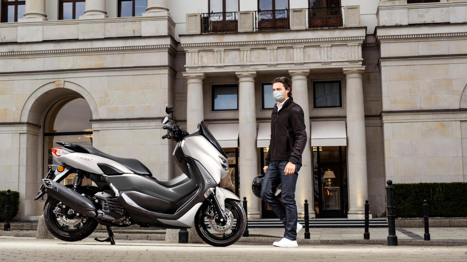 Yamaha NMAX125 Motosiklet Özellikleri : Yamaha NMAX125 12.2hp Güç, 11.2nm. Tork, 120km/h Top Speed, 125cc Motor Hacmi,  Fiyat : 153000TL Fiyat, , 131kg Ağırlık, Ön Arka ABS Hidrolik Tek Disk Fren Fren, 110/70-13M/C 48P  130/70-13M/C 63P 