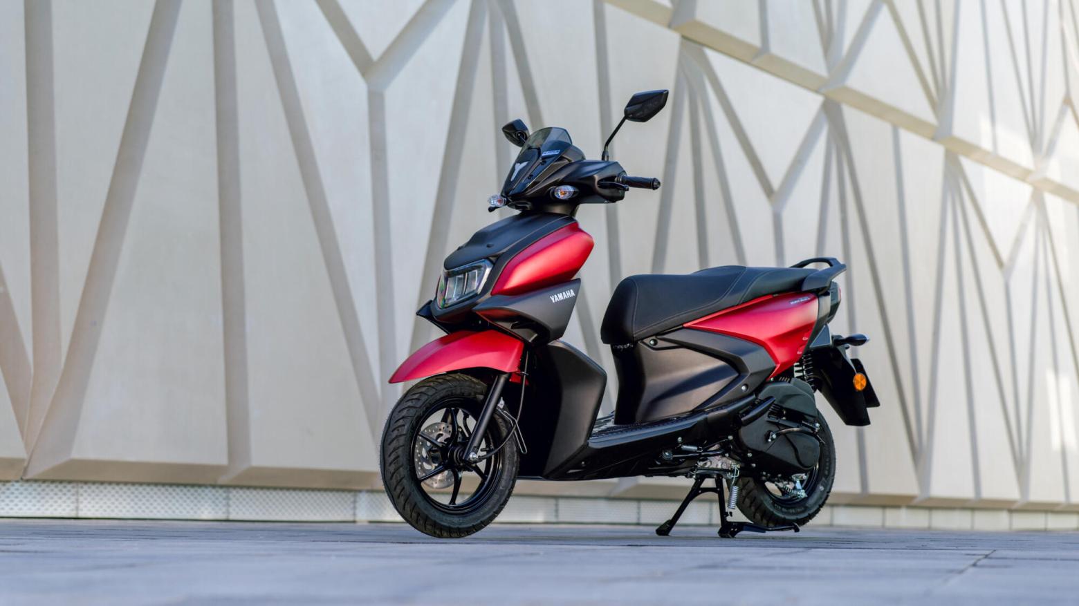 Yamaha RAYZR 125 Motosiklet Özellikleri : Yamaha RAYZR 125 8hp Güç, 9.7nm. Tork, 90km/h Top Speed, 125cc Motor Hacmi,  Fiyat : 99000TL Fiyat, , 99kg Ağırlık, Ön : Hidrolik tek disk Fren Arka :Kampana Fren, Ön : 90/90-12 Arka : 110/90-10 Tubeless