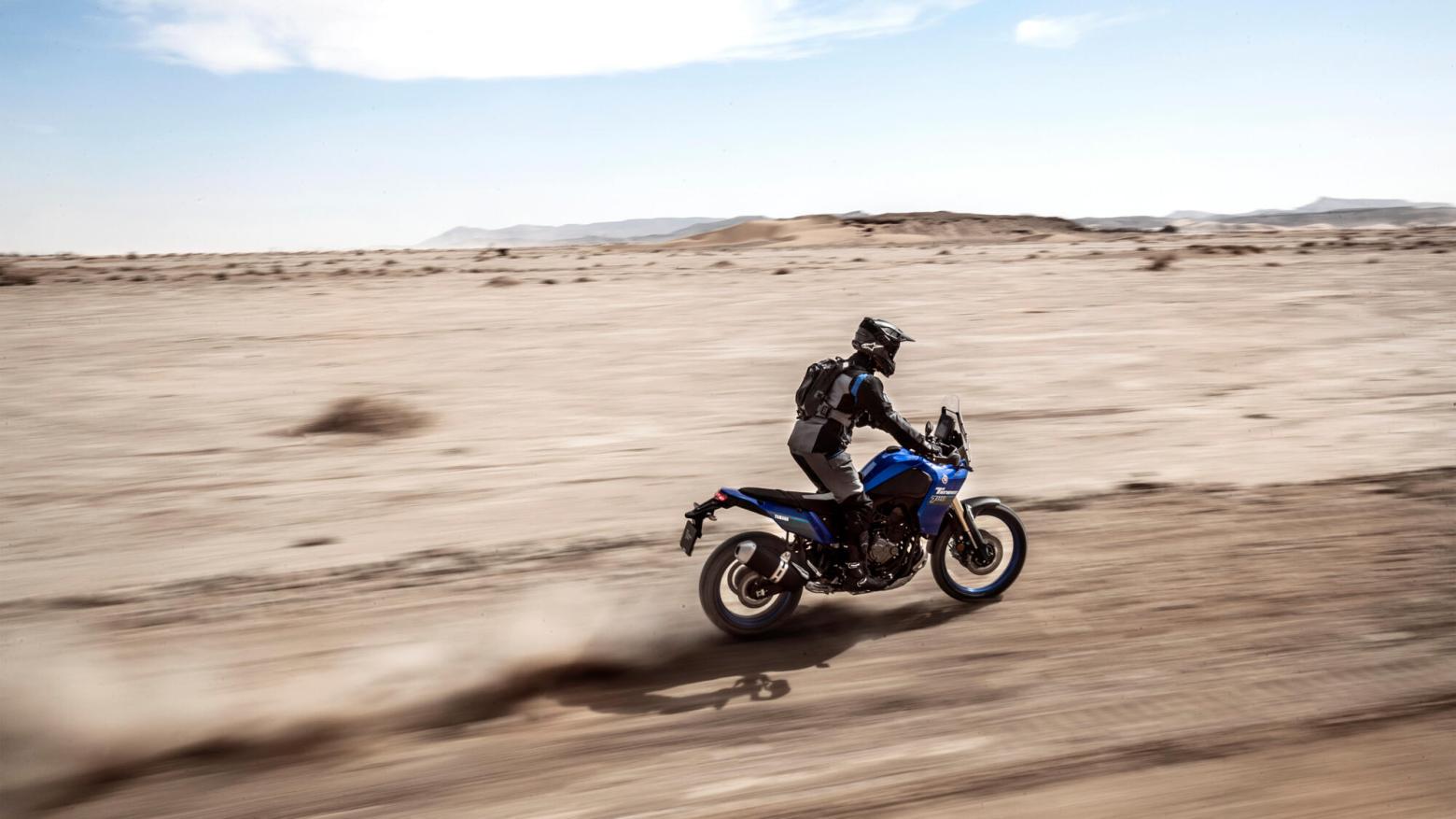 Yamaha Tenere 700 Motosiklet Özellikleri : Yamaha Tenere 700 72.4hp Güç, 68nm. Tork, 210km/h Top Speed, 700cc Motor Hacmi,  Fiyat : 548500TL Fiyat, , 205kg Ağırlık, Hidrolik çift disk, Ø 282 mm, Hidrolik tek disk, Ø 245 mm Fren, 90/90 - 21 M/C 54V, 150/70 R 18 M/C 70V
